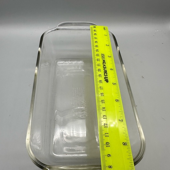 Pyrex 1.5 quart clear glass baking dish - Picture 2 of 10